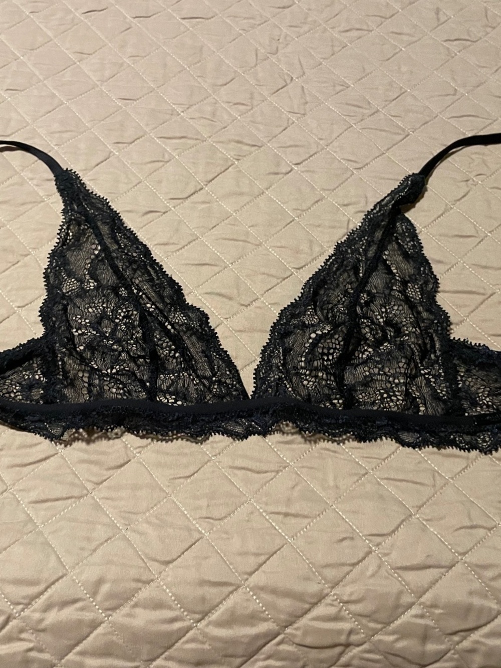 Calvin Klein Lace Triangle Bralette - Size M